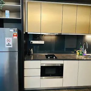 https://scarletz-suites-klcc-deluxe-studio-room-single-double-bed.kualalumpurs-hotels.com